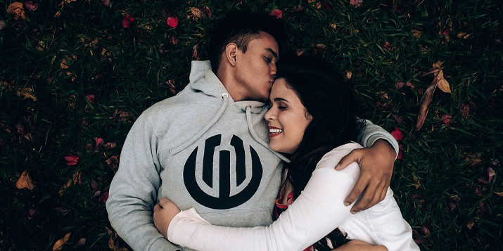 Cómo enamorar a un hombre Capricornio - Horoscopos-hoy.com